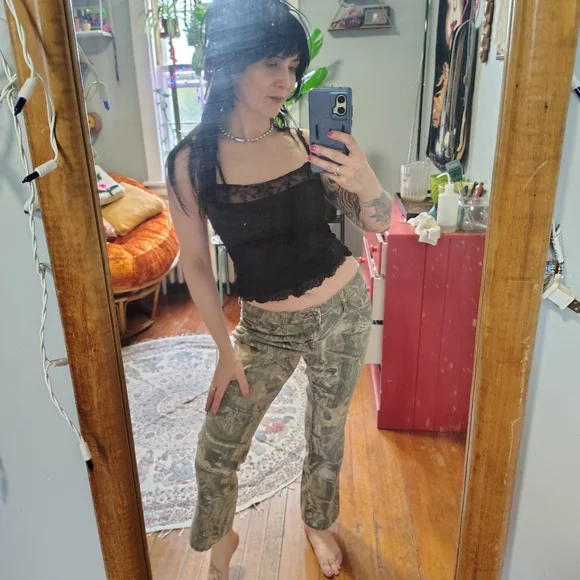 SOLD Mossy Oak Women's 8 Medium 29" Olive Green Realtree Camo Bootcut Pants - Picture 7 of 12